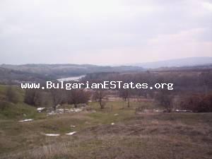Земля к продаже – место для вашего нового дома в Болгарии в деревне