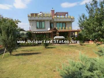 Продается роскошный дом, расположенный в селеТвырдица, область Бургас.
