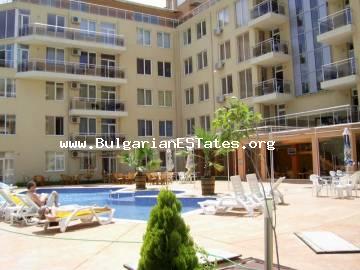 Продается просторная двухкомнатная квартира в комплексе «Балканский Бриз 1», в знаменитом морском курорте Солнечный берег, Болгария.