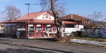 Продается бизнес!!! Купите одноэтажный дом с документами на функционирование в качестве ресторана в селе Извор, в 13 км от города Бургас и моря.