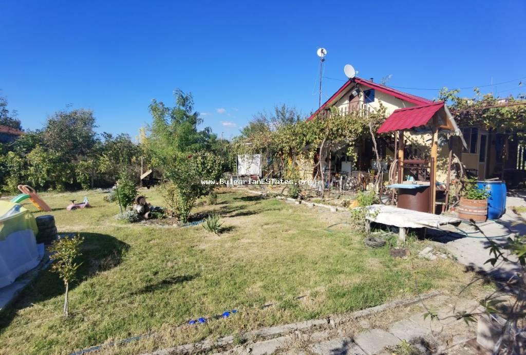Выгодно продается отремонтированный дом в деревне Ливада, всего в 20 км от моря и города Бургас, Болгария!!!